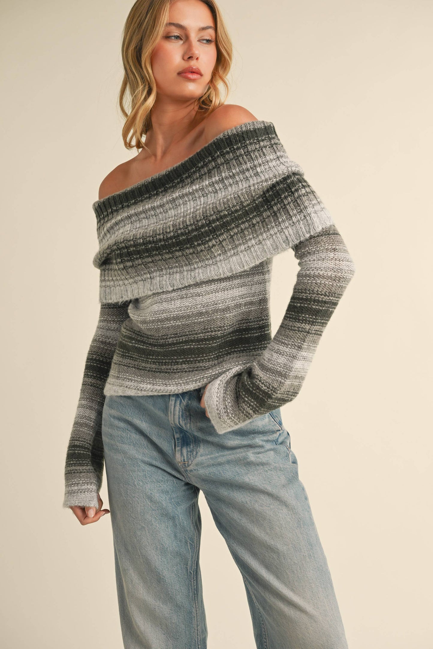 IT3956 GRADIENT OFF SHOULDER SWEATER TOP