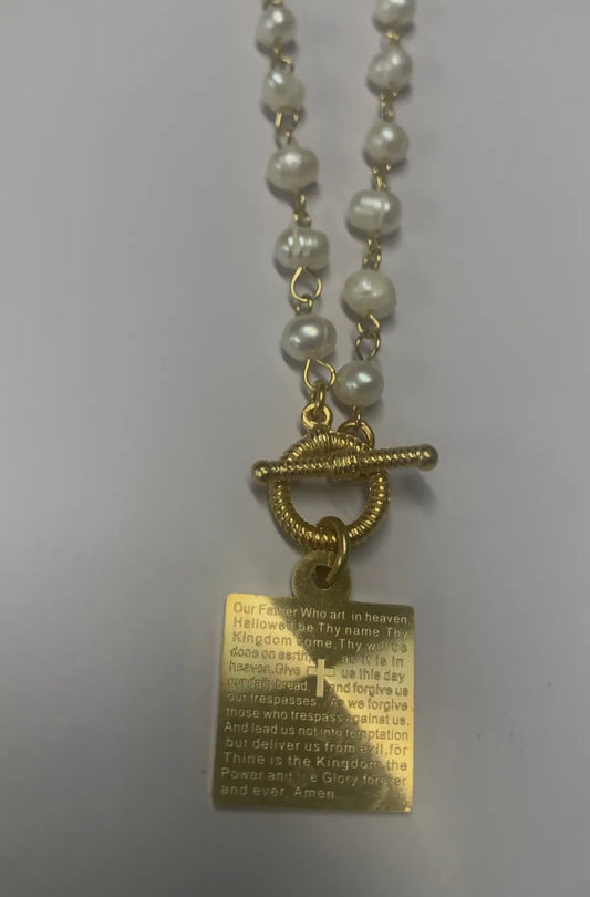Lords Prayer On 21"
Ffresh Water Pearl Chain