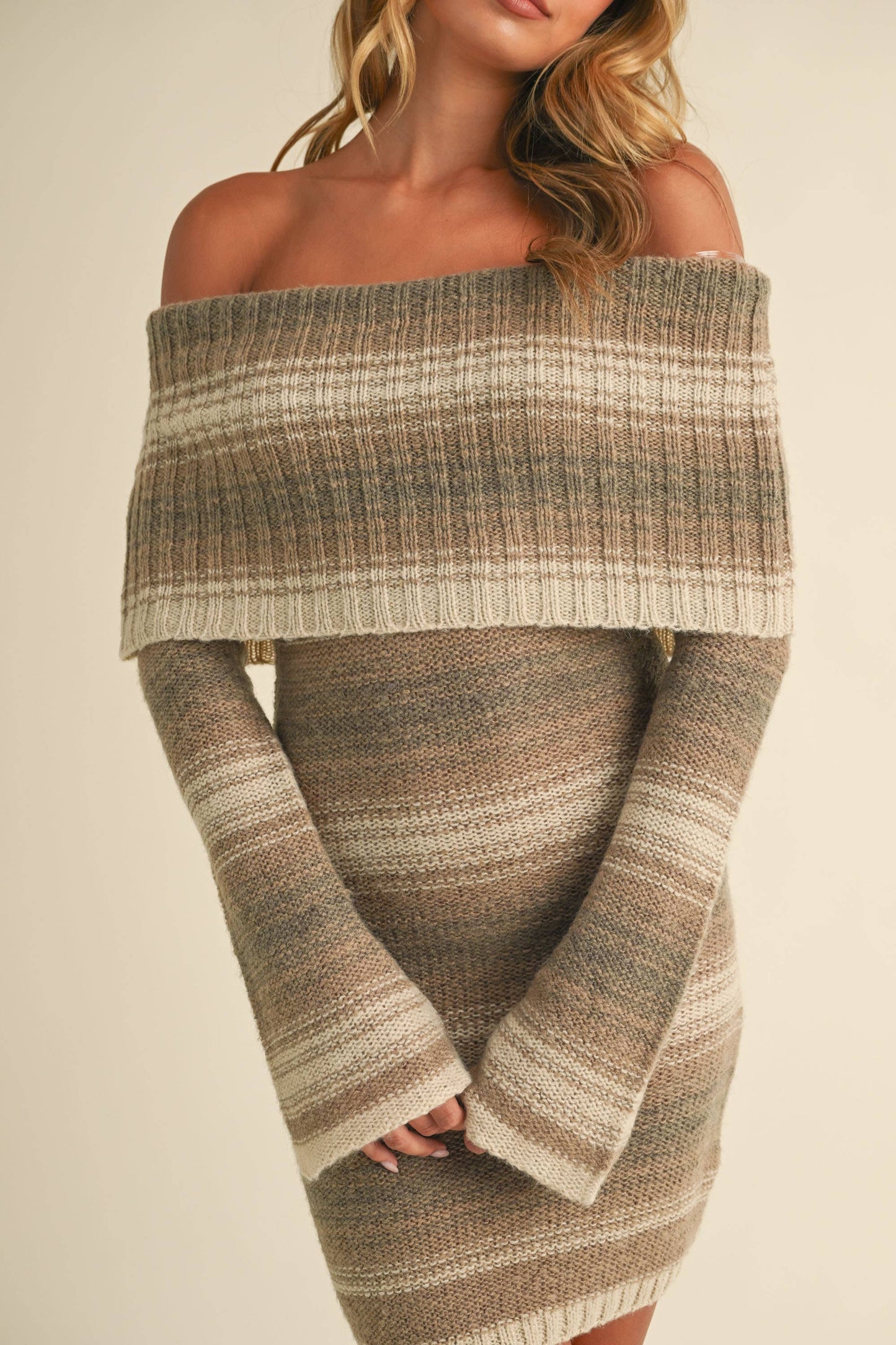 ID8202 GRADIENT OFF SHOULDER SWEATER MINI DRESS